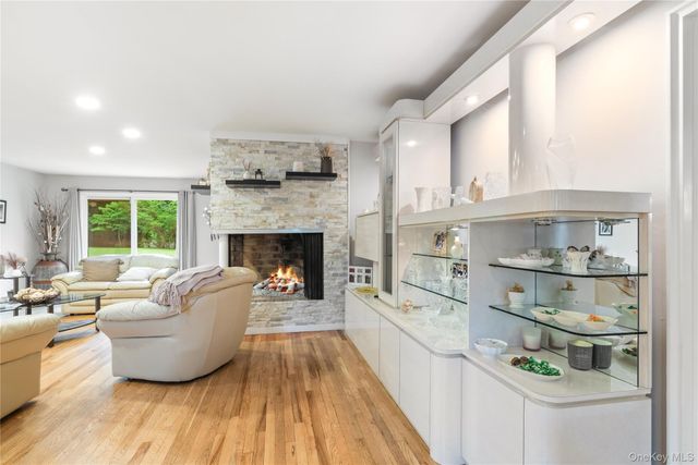 411 S Chelsea Road, White Plains, NY 10603