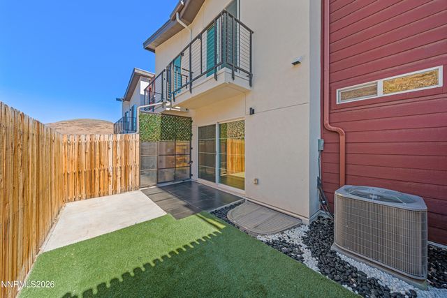 2460 Tecumseh Way, Sparks, NV 89436