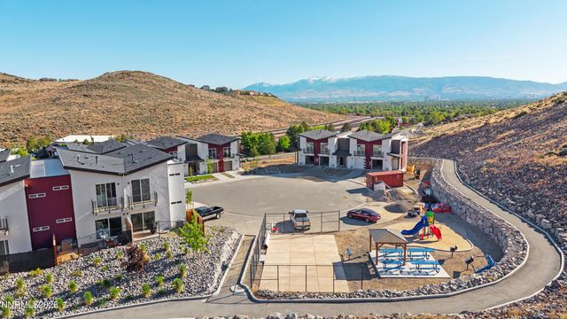 2460 Tecumseh Way, Sparks, NV 89436