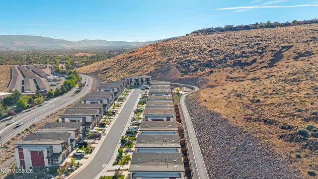 2460 Tecumseh Way, Sparks, NV 89436