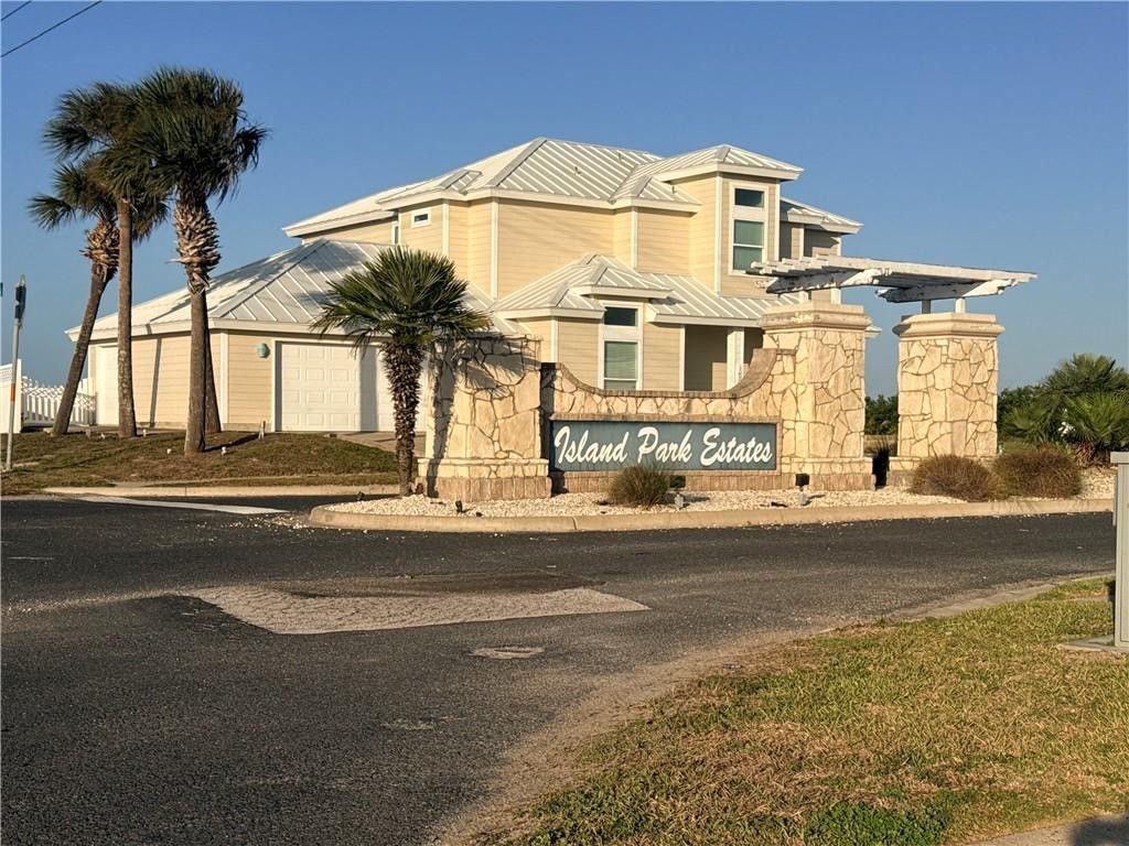 142 Frontside Dr, Port Aransas, TX 78418 — exterior
