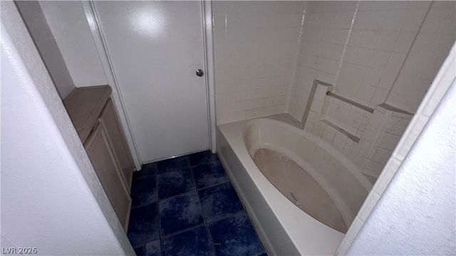 1830 North Pecos Road 130, Las Vegas, NV 89115