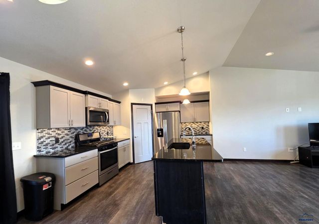 718 BRAELYNN LN, Rapid City, SD 57701