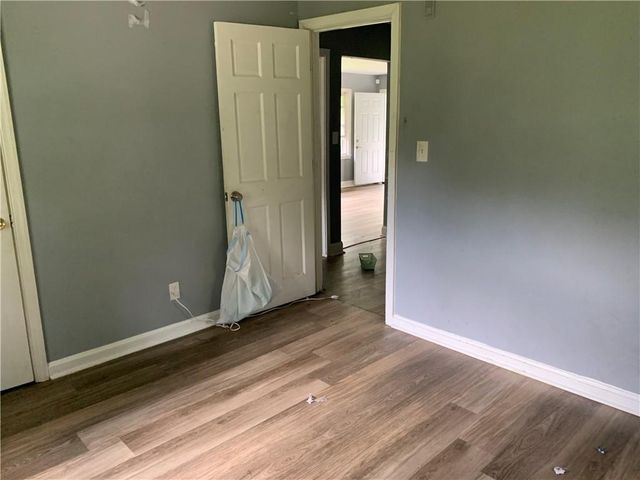1402 Shadowbrook Drive, Marietta, GA 30062