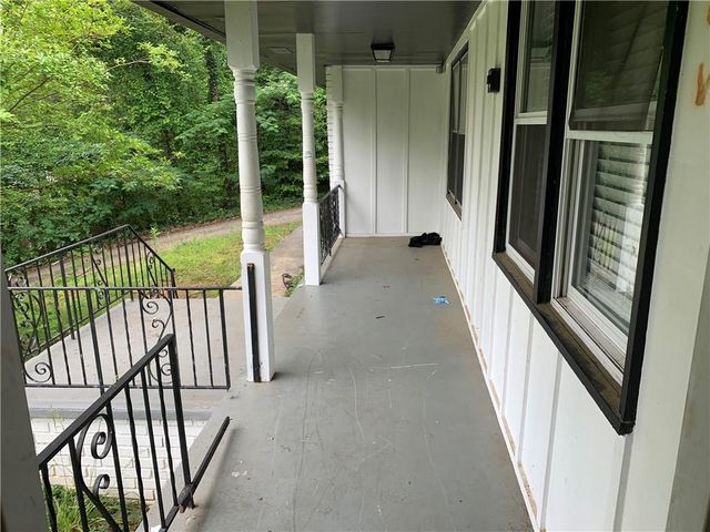 1402 Shadowbrook Drive, Marietta, GA 30062