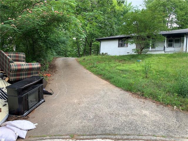 1402 Shadowbrook Drive, Marietta, GA 30062