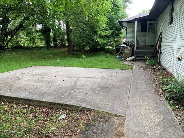 1402 Shadowbrook Drive, Marietta, GA 30062
