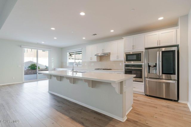 2107 Helconia Court, Palmdale, CA 93551