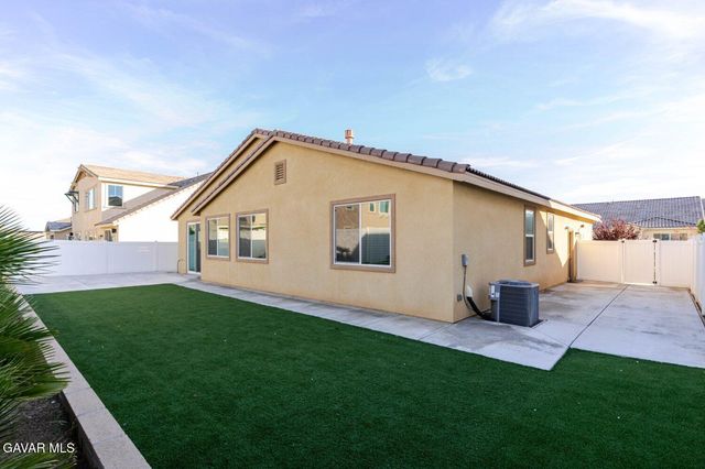 2107 Helconia Court, Palmdale, CA 93551