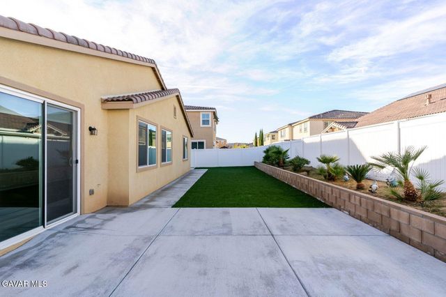 2107 Helconia Court, Palmdale, CA 93551