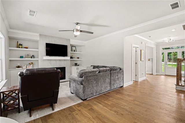 1997 Shallowford Road, Marietta, GA 30066