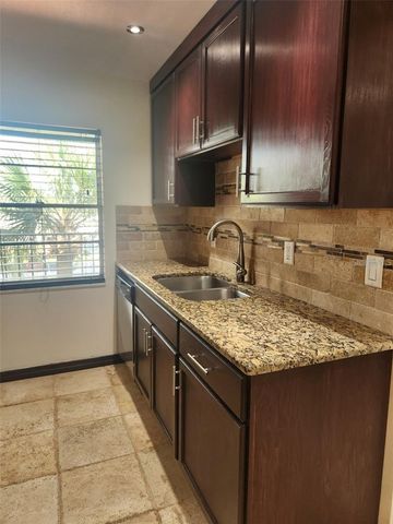 2452 ENTERPRISE ROAD 27, Clearwater, FL 33763