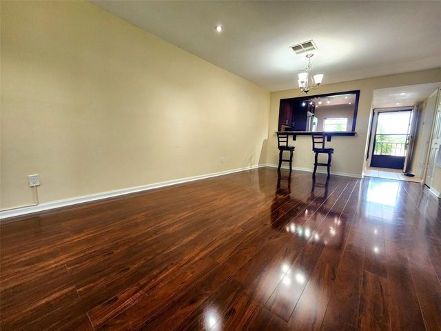 2452 ENTERPRISE ROAD 27, Clearwater, FL 33763