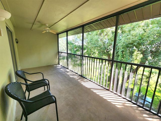 2452 ENTERPRISE ROAD 27, Clearwater, FL 33763