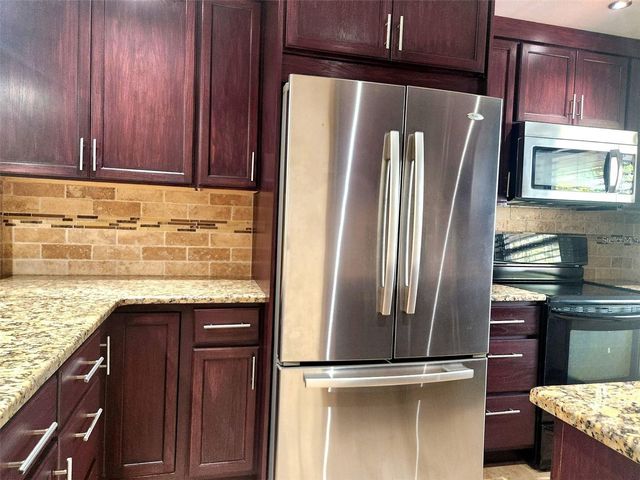 2452 ENTERPRISE ROAD 27, Clearwater, FL 33763