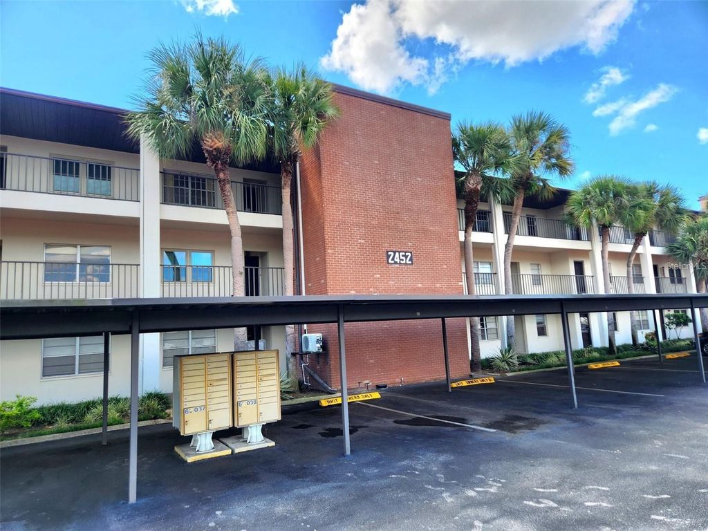 2452 ENTERPRISE ROAD 27, Clearwater, FL 33763
