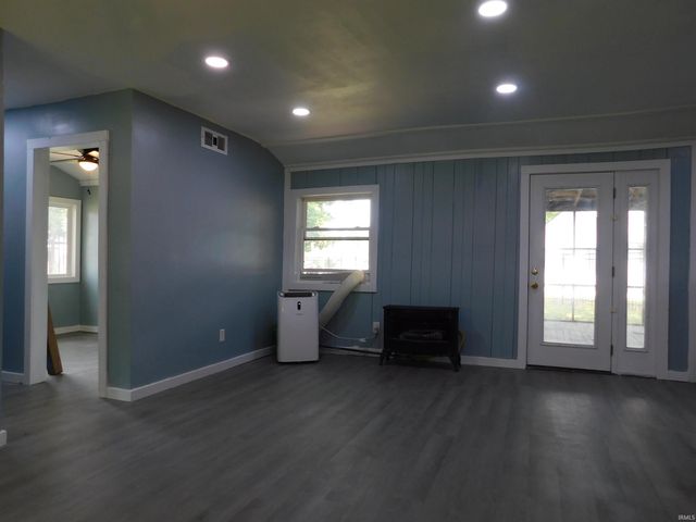 9716 S 750 W, Claypool, IN 46510