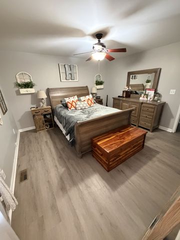 78 Patterson Cir, Mc Ewen, TN 37101