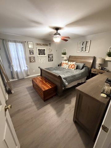 78 Patterson Cir, Mc Ewen, TN 37101