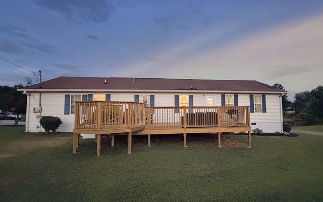 78 Patterson Cir, Mc Ewen, TN 37101