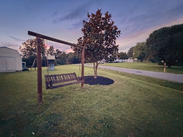78 Patterson Cir, Mc Ewen, TN 37101