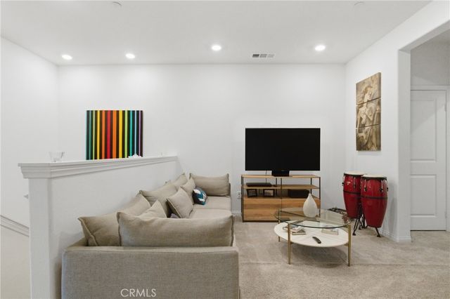 22864 Acoustic, Saugus, CA 91350