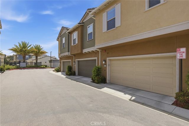 22864 Acoustic, Saugus, CA 91350