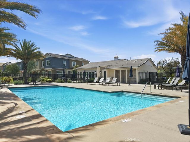 22864 Acoustic, Saugus, CA 91350