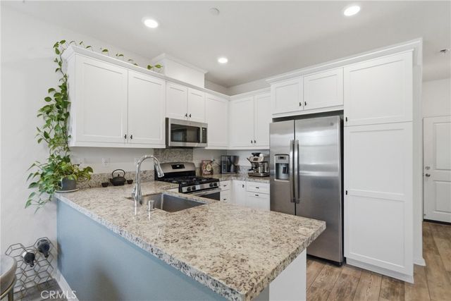 22864 Acoustic, Saugus, CA 91350