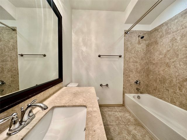 5205 Glen Meadow Drive, Arlington, TX 76001