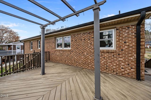 511 Sunset Avenue, Oxford, NC 27565