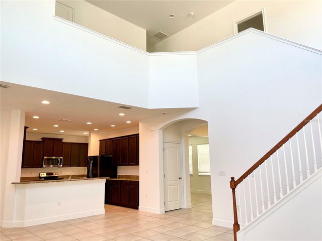 7952 HAMPTON LAKE DRIVE, Tampa, FL 33647