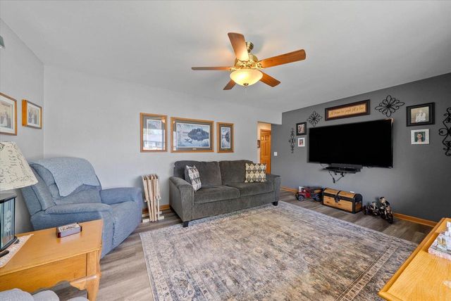 3101 E Hammond AVENUE, Cudahy, WI 53110