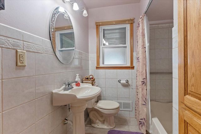 3101 E Hammond AVENUE, Cudahy, WI 53110