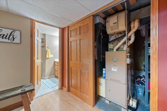 3101 E Hammond AVENUE, Cudahy, WI 53110