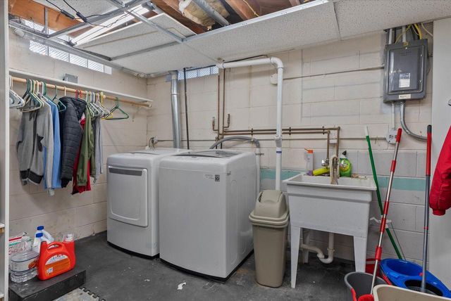 3101 E Hammond AVENUE, Cudahy, WI 53110