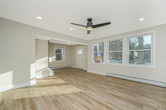 27 Garden Road, Sound Beach, NY 11789