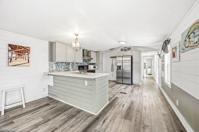 77 Offshore Dr., Murrells Inlet, SC 29576