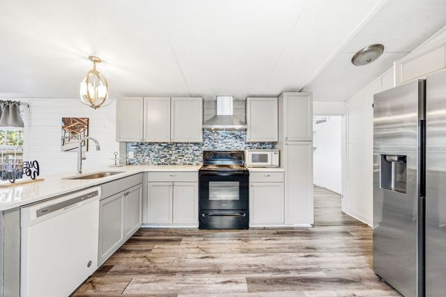 77 Offshore Dr., Murrells Inlet, SC 29576