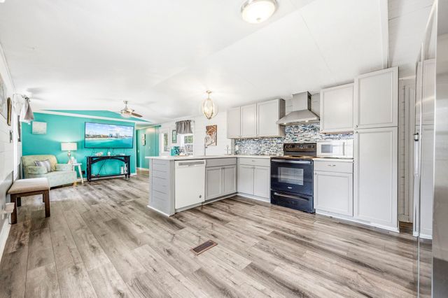 77 Offshore Dr., Murrells Inlet, SC 29576