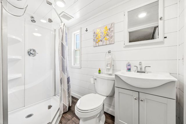 77 Offshore Dr., Murrells Inlet, SC 29576