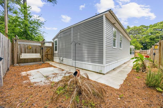 77 Offshore Dr., Murrells Inlet, SC 29576