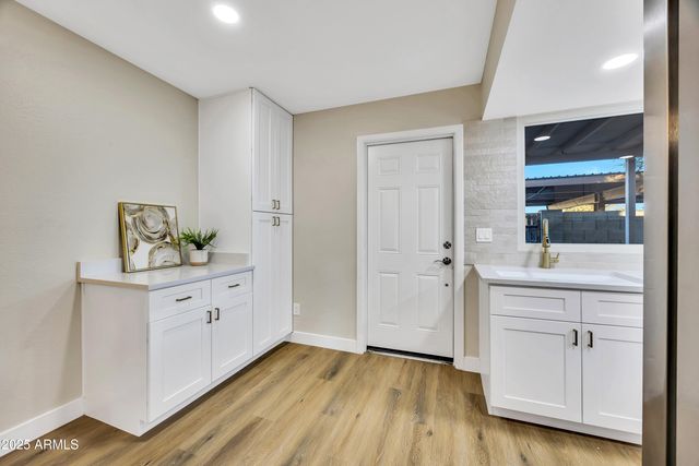 2128 E DUNBAR Drive, Tempe, AZ 85282