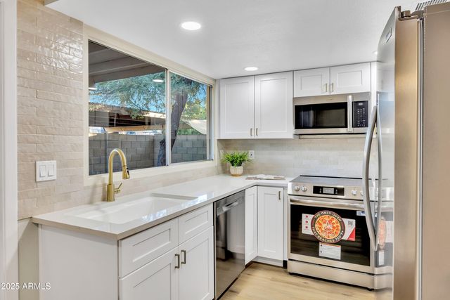 2128 E DUNBAR Drive, Tempe, AZ 85282