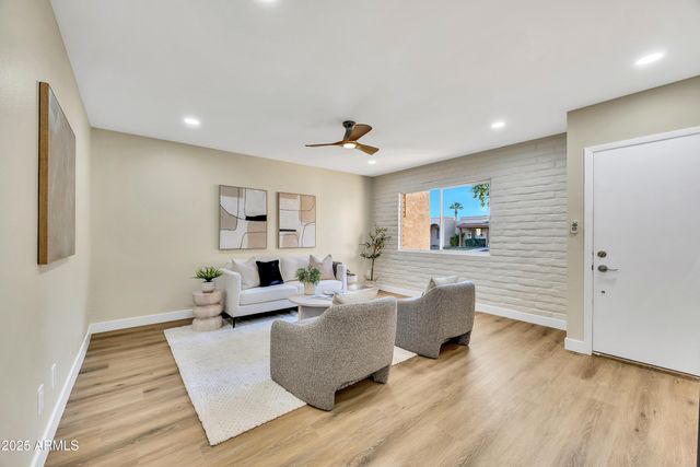 2128 E DUNBAR Drive, Tempe, AZ 85282