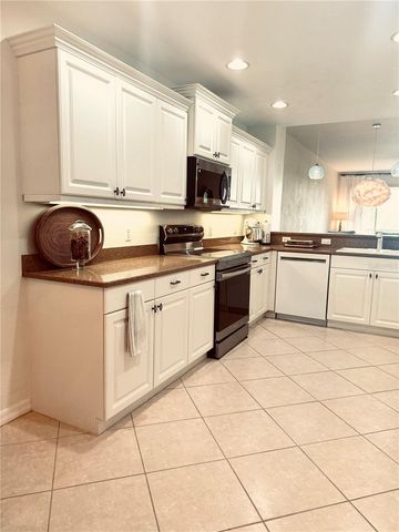 5647 KEY LARGO COURT C-07, Bradenton, FL 34203