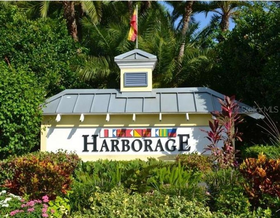 Image 2 of property listing at 5647 KEY LARGO COURT C-07, Bradenton, FL 34203