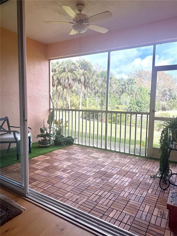 Image 17 of property listing at 5647 KEY LARGO COURT C-07, Bradenton, FL 34203