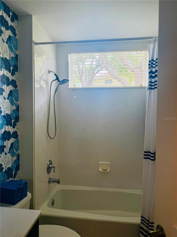 Image 35 of property listing at 5647 KEY LARGO COURT C-07, Bradenton, FL 34203