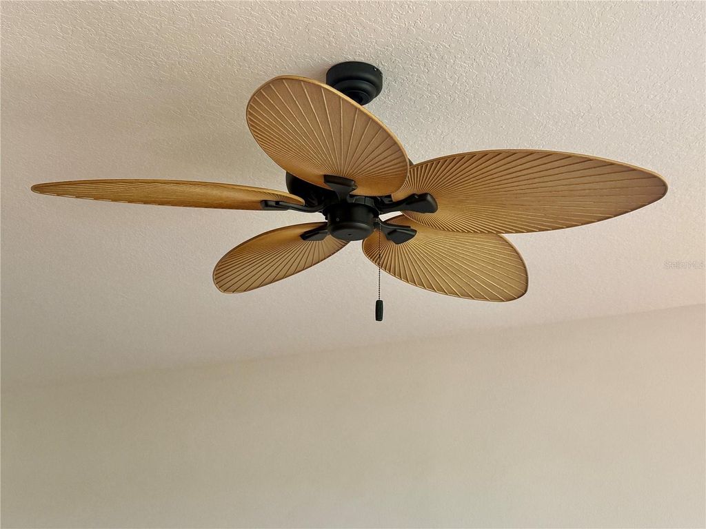 Image 41 of property listing at 5647 KEY LARGO COURT C-07, Bradenton, FL 34203